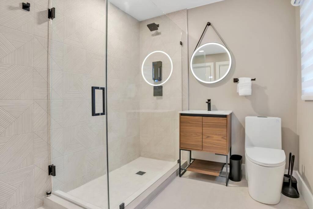 Stunning 2 Story Villa With Pool 劳德代尔堡 外观 照片