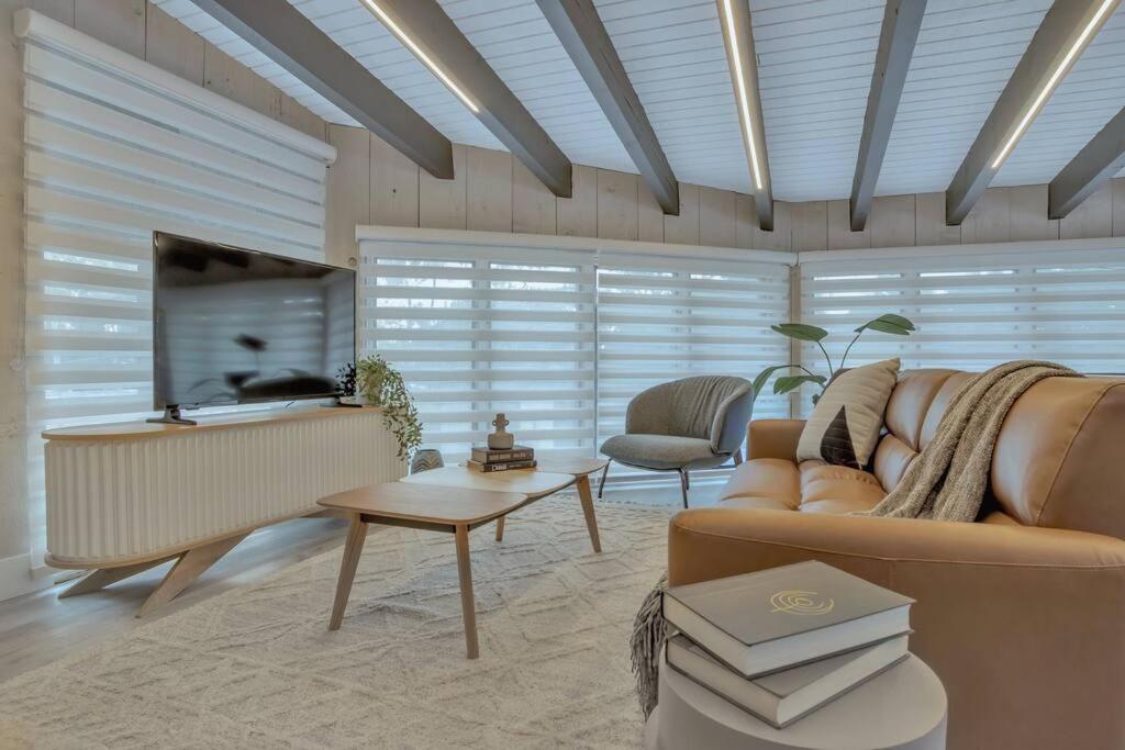 Stunning 2 Story Villa With Pool 劳德代尔堡 外观 照片